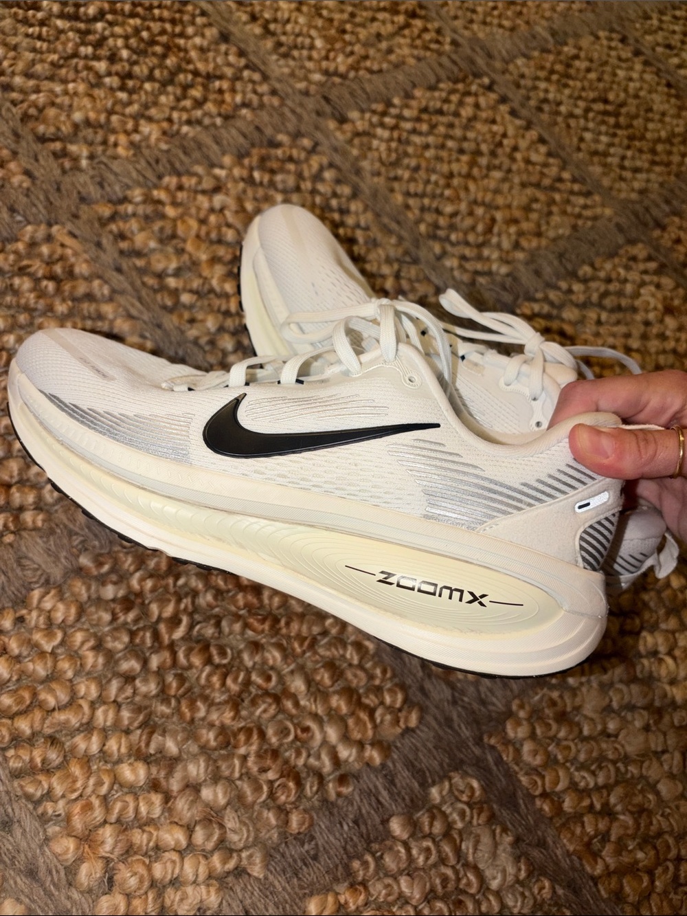 Nike Vomero 18 women’s 9 - Picture 5 of 8
